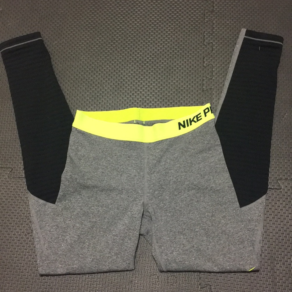 Nike pro leggings